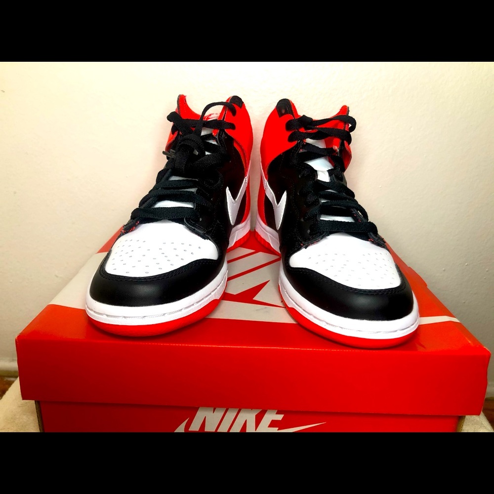 ⚠️SOLD⚠️ Nike Dunk High Knicks(GS) Size 5W/4Y (DB2179-001)